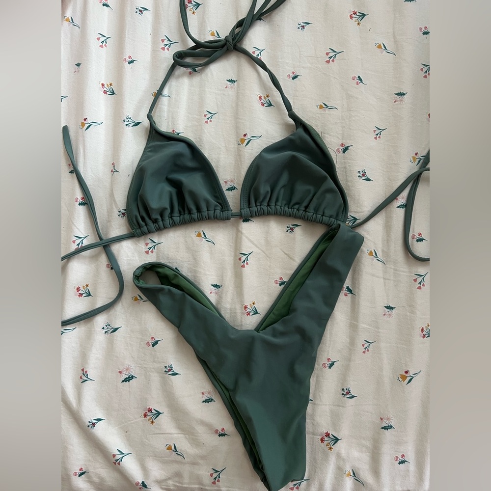 Green Simple Bikini Set - image 1